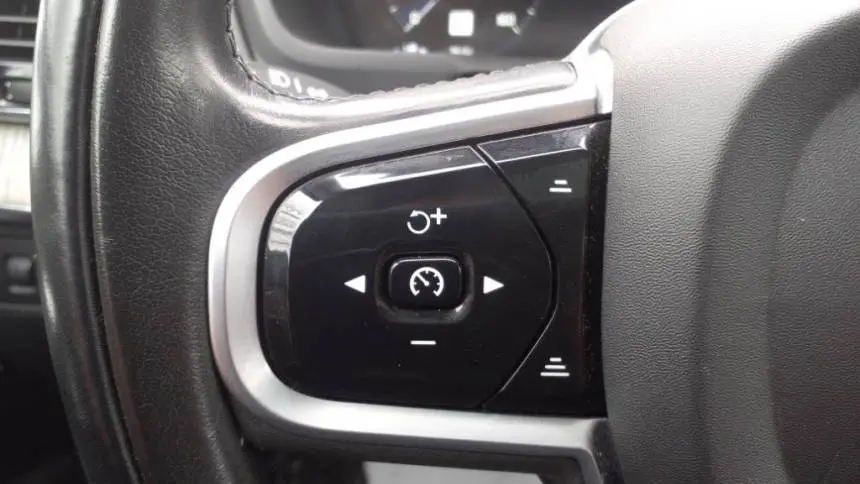2022 Volvo XC90 YV4H60CL9N1844236