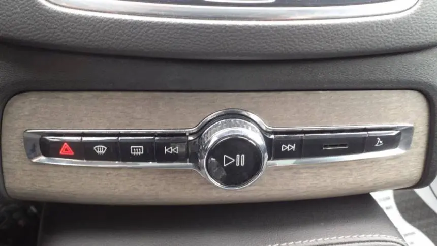 2022 Volvo XC90 YV4H60CL9N1844236