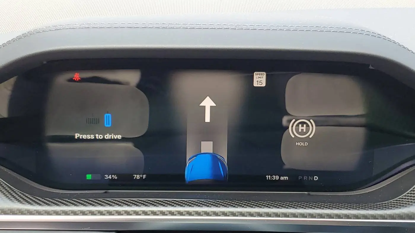 2023 Tesla Model X 7SAXCBE67PF431108