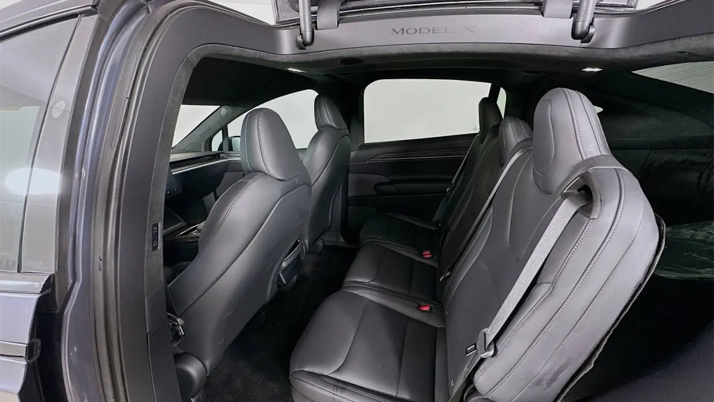 2023 Tesla Model X 7SAXCDE56PF366142