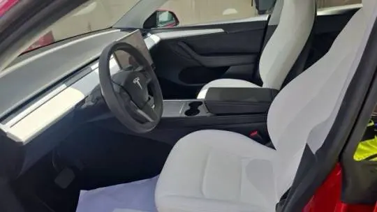 2023 Tesla Model Y 7SAYGDEE8PA176204