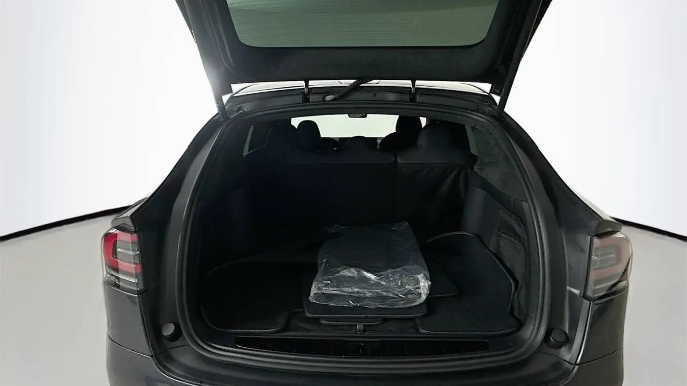 2023 Tesla Model X 7SAXCDE56PF366142