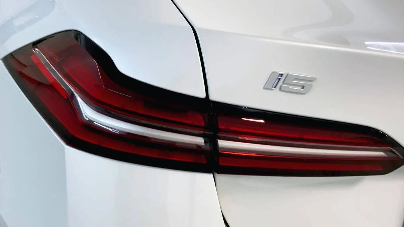 2024 BMW i5 WBY43FK02RCR33028
