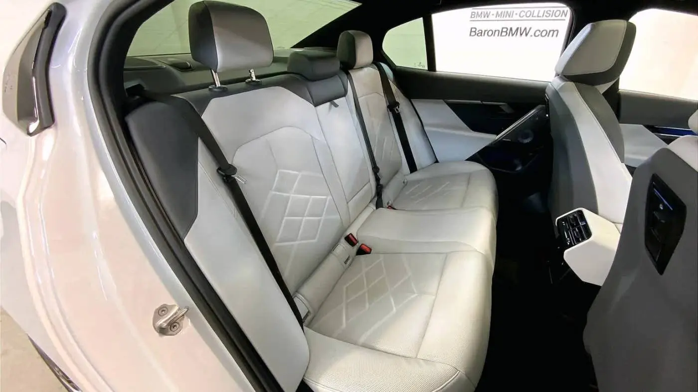 2024 BMW i5 WBY43FK02RCR33028