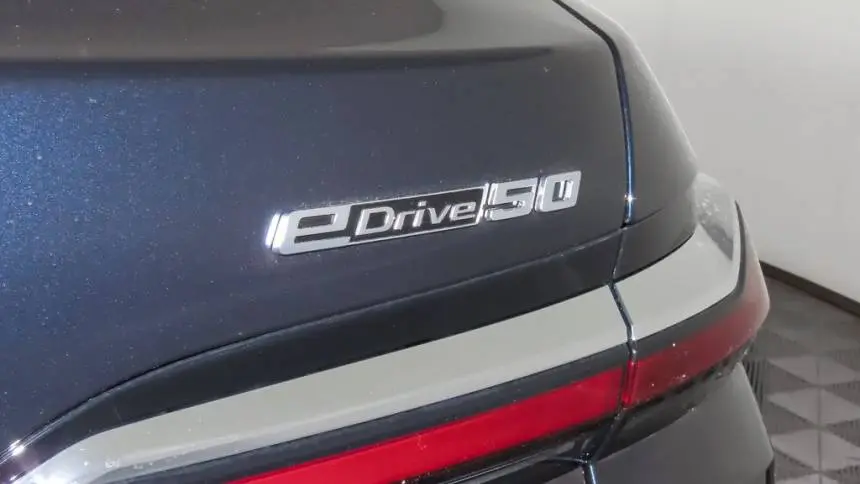 2025 BMW i7 WBY43EJ01SCU88671