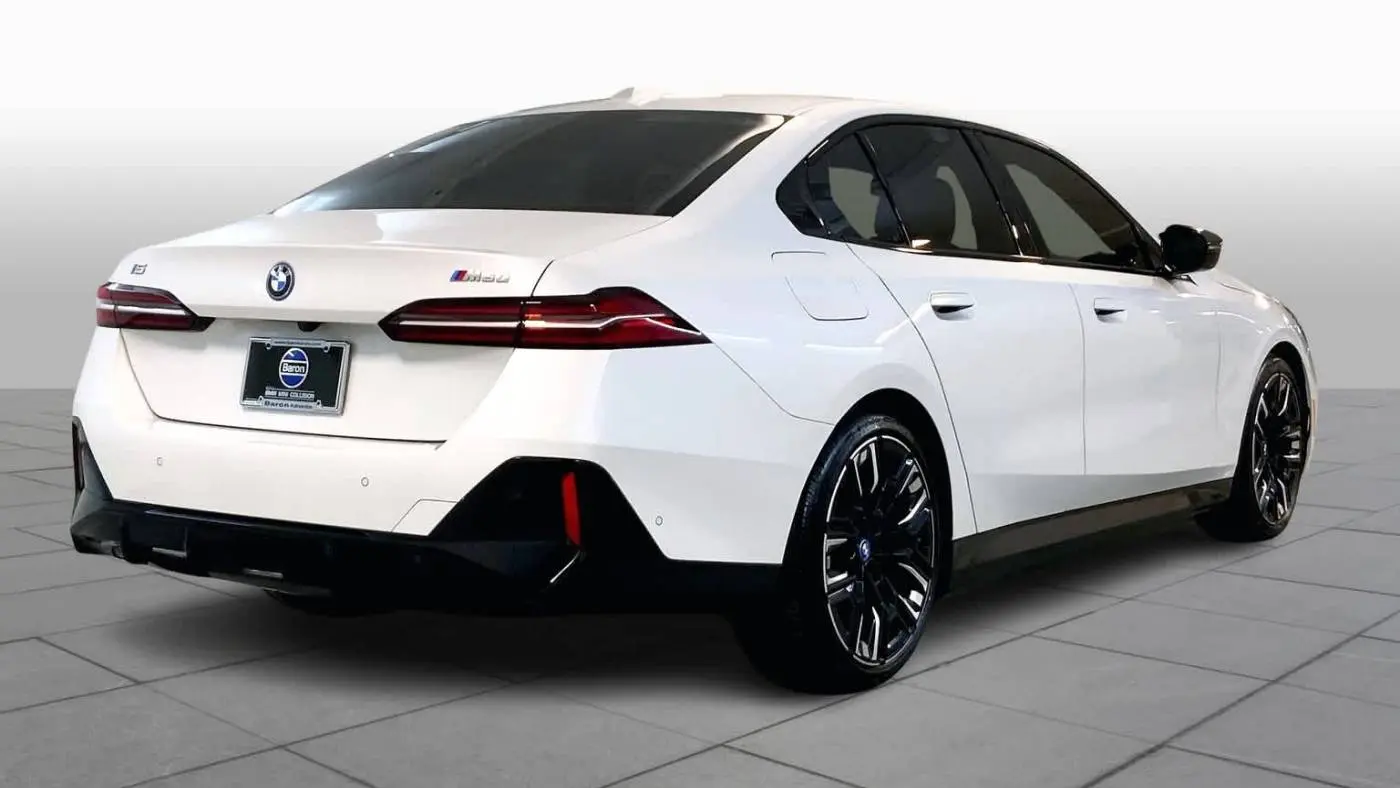 2024 BMW i5 WBY43FK02RCR33028