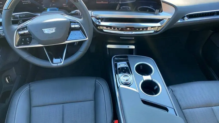 2024 Cadillac Lyriq 1GYKPRRK1RZ116310
