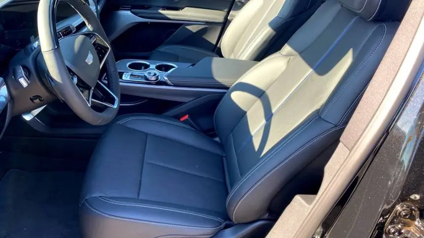 2024 Cadillac Lyriq 1GYKPRRK1RZ116310