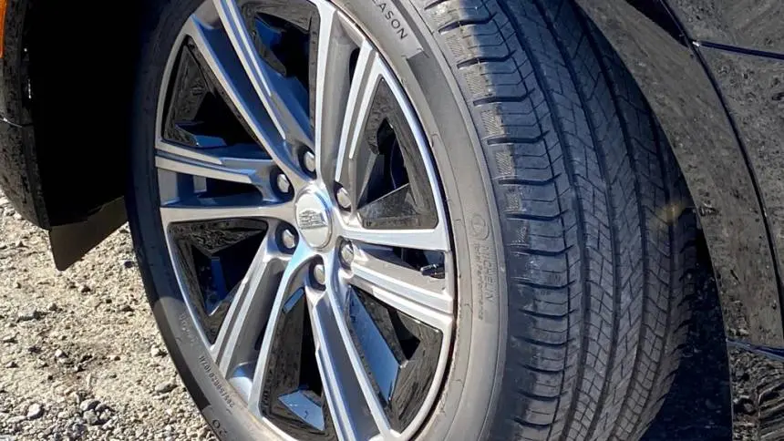 2024 Cadillac Lyriq 1GYKPRRK1RZ116310