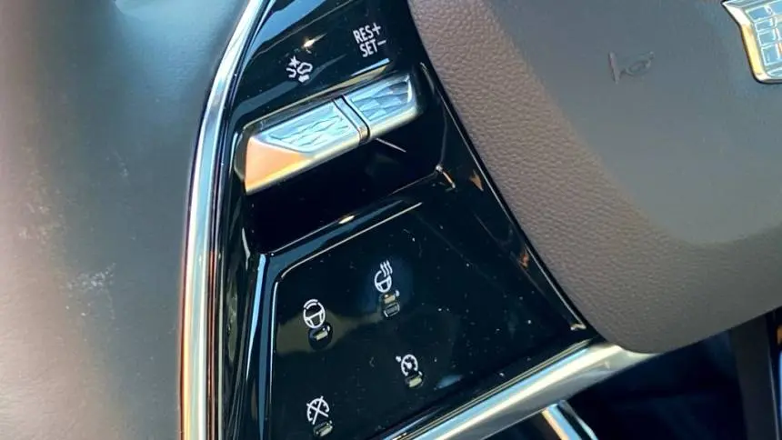 2024 Cadillac Lyriq 1GYKPRRK1RZ116310