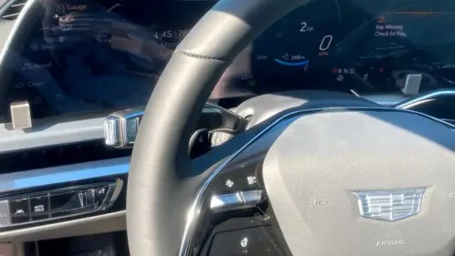 2024 Cadillac Lyriq 1GYKPTRK4RZ132482