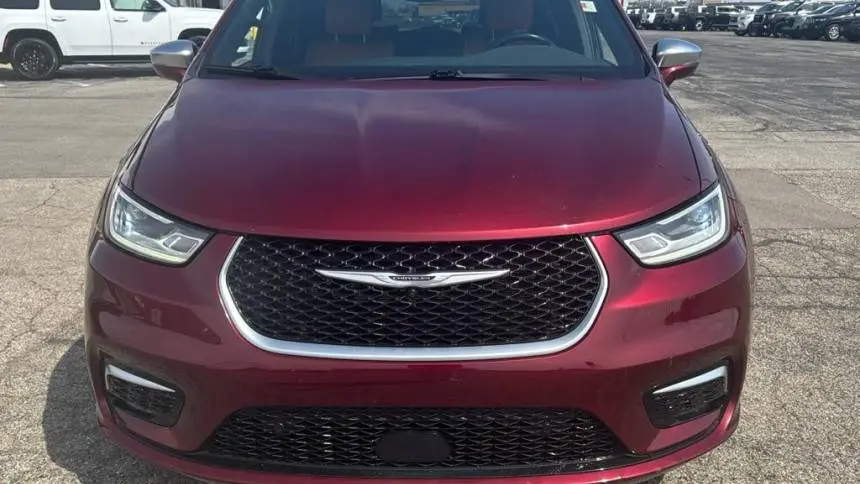 2022 Chrysler Pacifica 2C4RC1N72NR120339