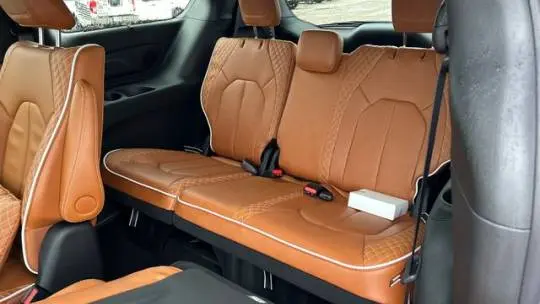 2025 Chrysler Pacifica 2C4RC1N75SR564018