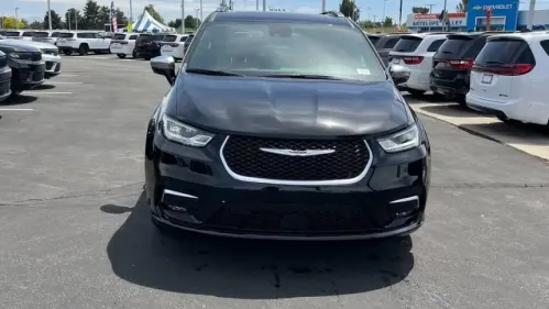 2025 Chrysler Pacifica 2C4RC1N75SR550104