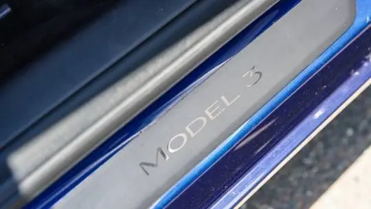 2023 Tesla Model 3 5YJ3E1EC1PF609195