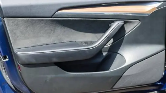 2023 Tesla Model 3 5YJ3E1EC1PF609195