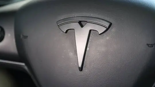 2023 Tesla Model 3 5YJ3E1EC1PF609195