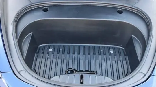 2023 Tesla Model 3 5YJ3E1EC1PF609195