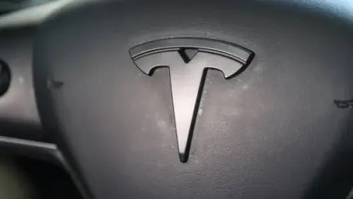2023 Tesla Model 3 5YJ3E1EC1PF609195