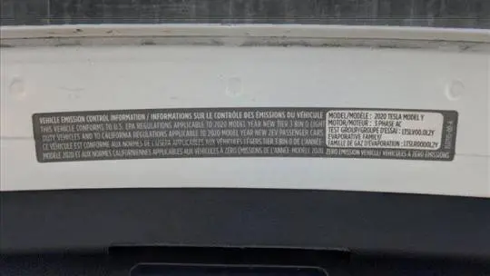 2020 Tesla Model Y 5YJYGDEE9LF028492