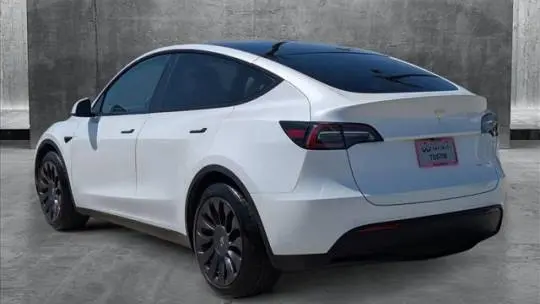 2020 Tesla Model Y 5YJYGDEE9LF028492