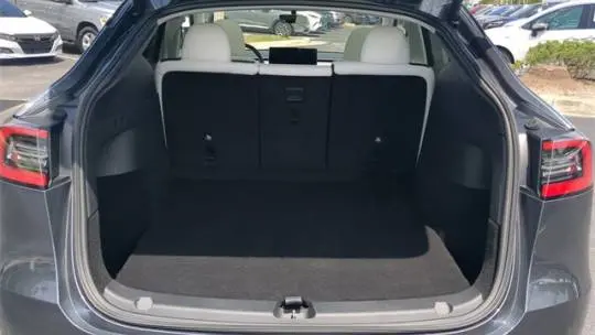 2021 Tesla Model Y 5YJYGDEE6MF070295