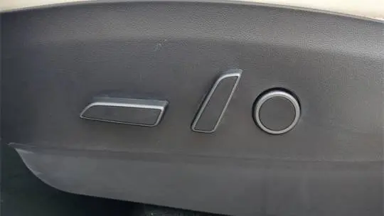 2021 Tesla Model Y 5YJYGDEE6MF070295