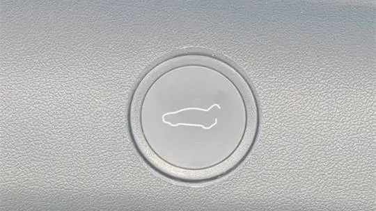 2021 Tesla Model Y 5YJYGDEE6MF070295