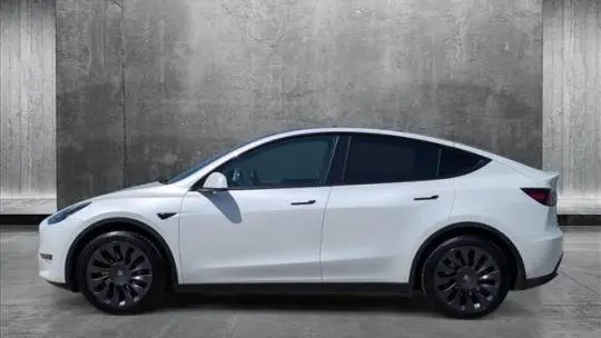 2020 Tesla Model Y 5YJYGDEE9LF028492
