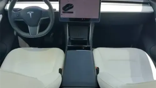 2021 Tesla Model Y 5YJYGDEE6MF070295