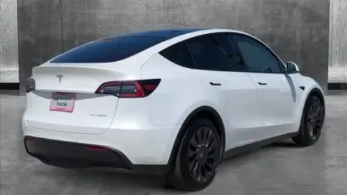 2020 Tesla Model Y 5YJYGDEE9LF028492