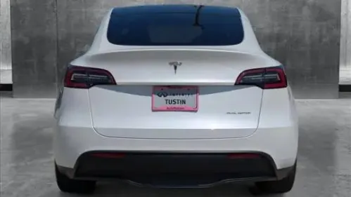 2020 Tesla Model Y 5YJYGDEE9LF028492
