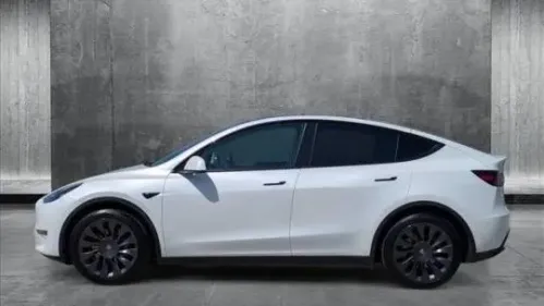 2020 Tesla Model Y 5YJYGDEE9LF028492