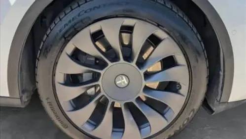2020 Tesla Model Y 5YJYGDEE9LF028492