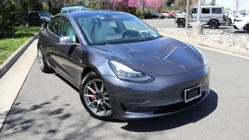 2020 Tesla Model 3 5YJ3E1EC0LF647284