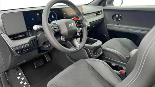 2025 Hyundai IONIQ 5 KM8KNDA82SU008663
