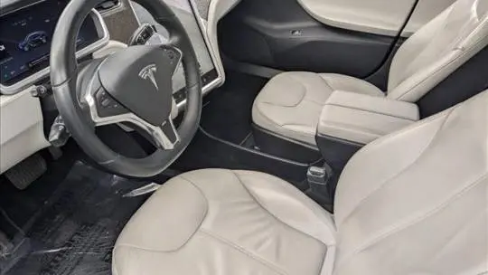 2013 Tesla Model S 5YJSA1AC1DFP10097