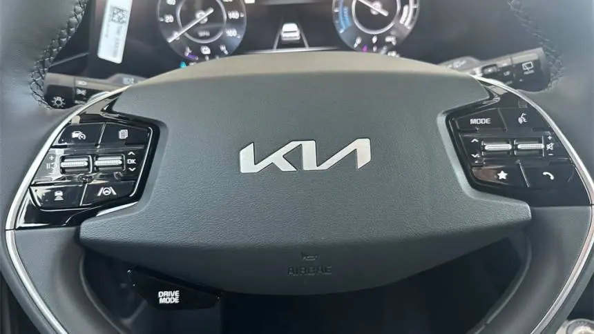 2025 Kia NIRO EV KNDCR3L1XS5133783