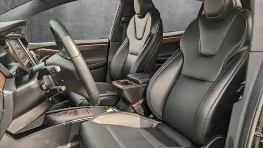 2021 Tesla Model X 5YJXCDE28MF324800