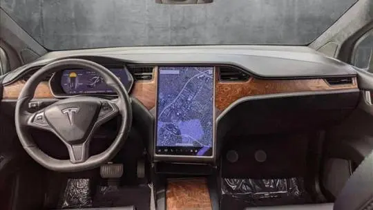 2021 Tesla Model X 5YJXCDE28MF324800