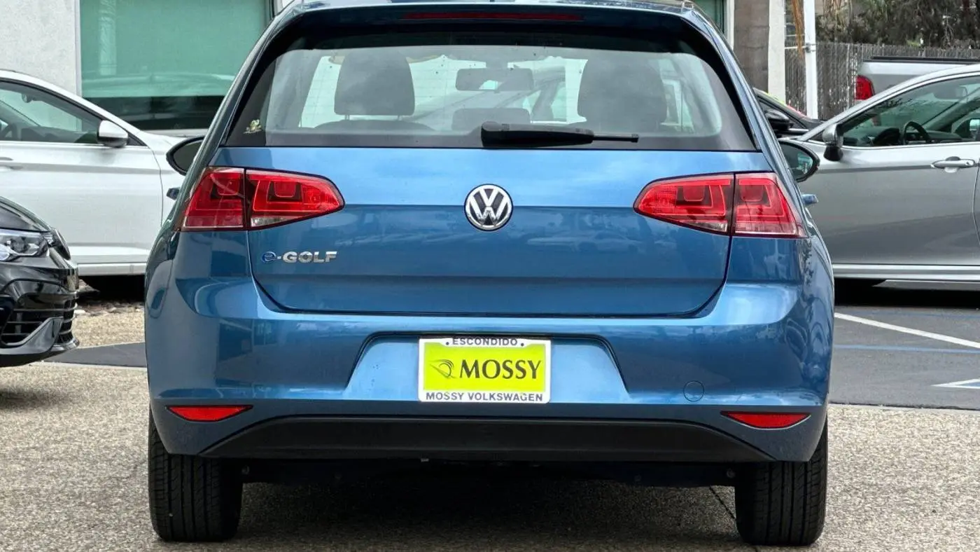 2016 Volkswagen e-Golf WVWKP7AU5GW911818
