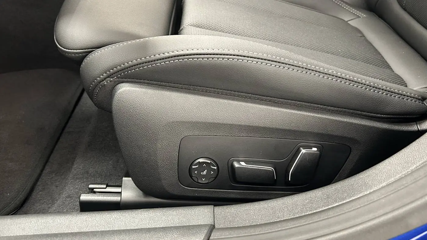 2025 BMW i4 WBY43HD03SFU87128