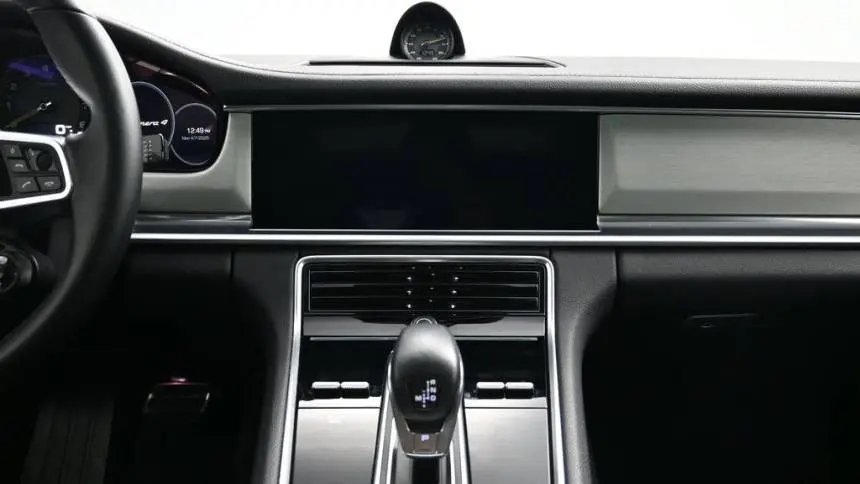 2018 Porsche Panamera WP0AE2A78JL130850