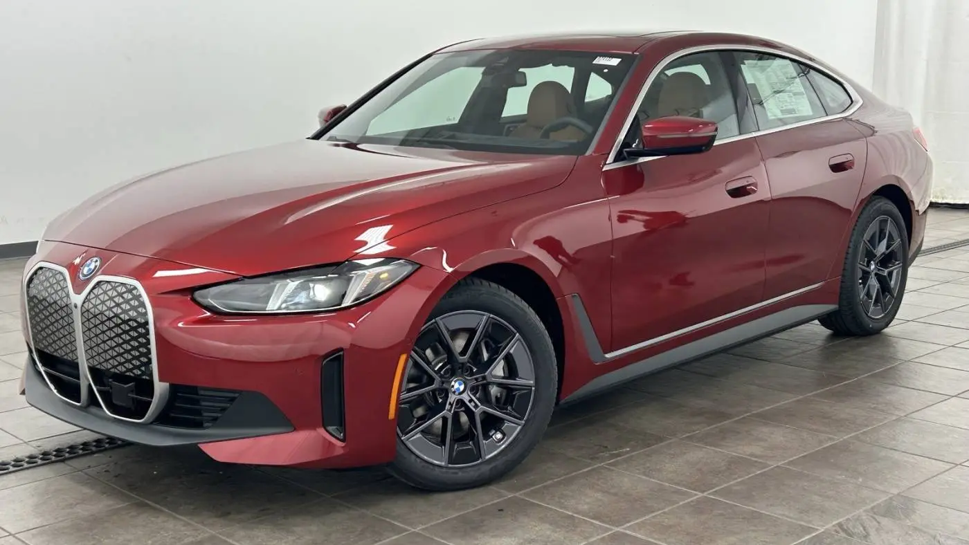 2025 BMW i4 WBY43HD03SFU84021