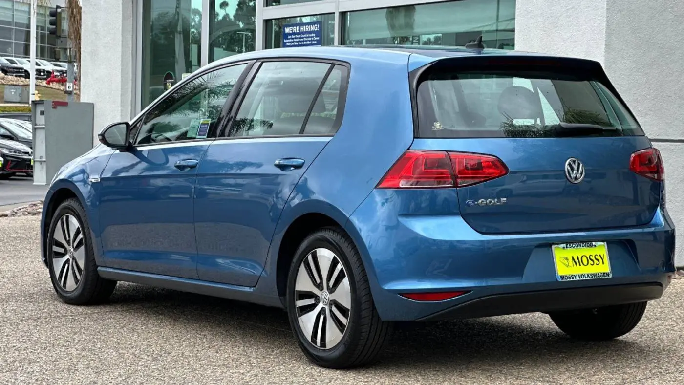 2016 Volkswagen e-Golf WVWKP7AU5GW911818