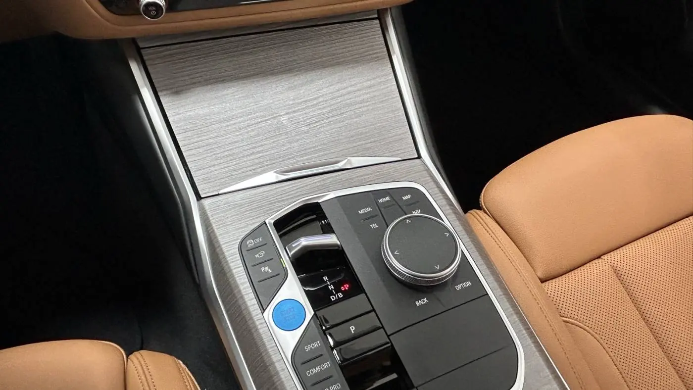 2025 BMW i4 WBY43HD03SFU84021