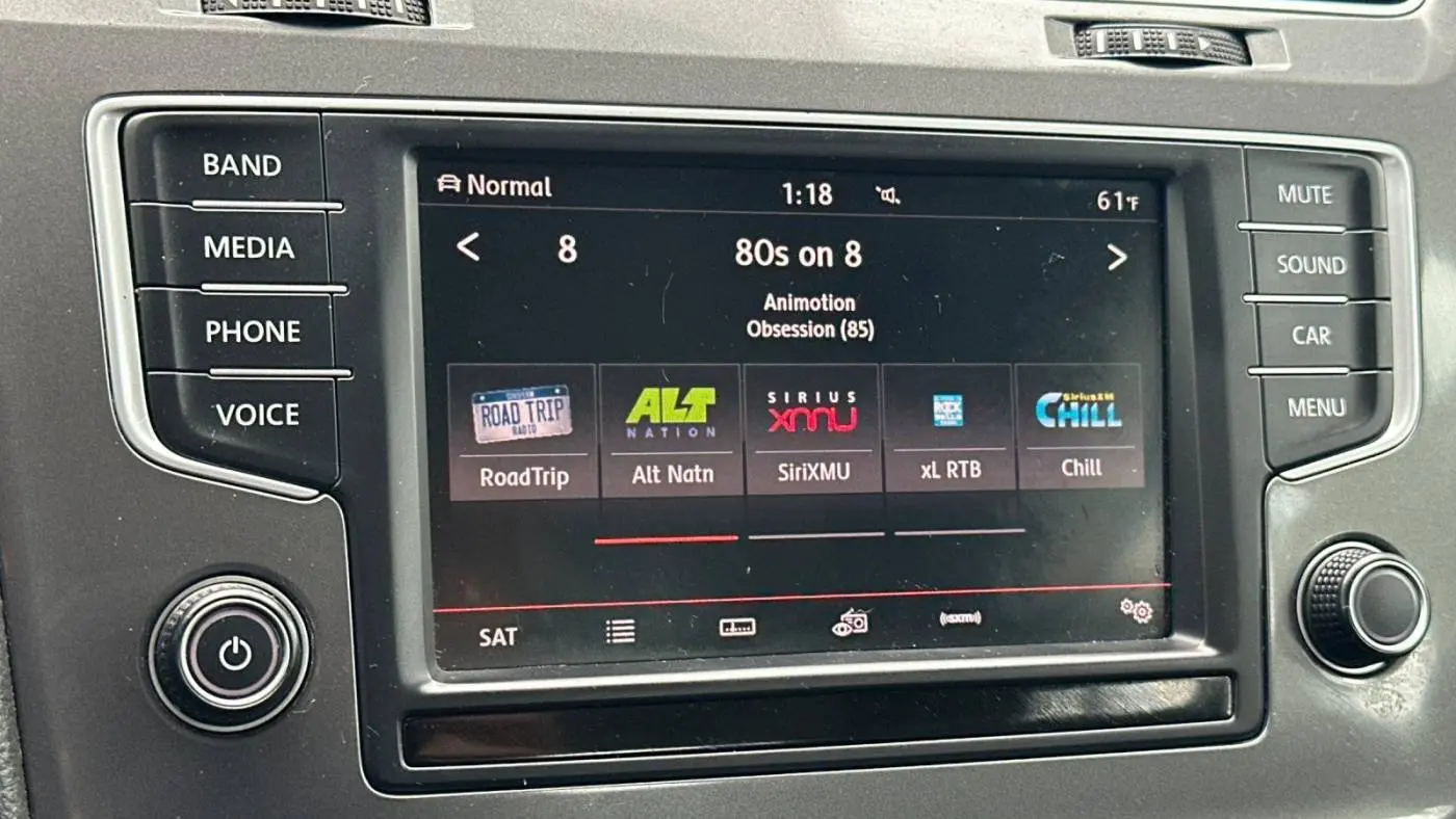 2016 Volkswagen e-Golf WVWKP7AU5GW911818