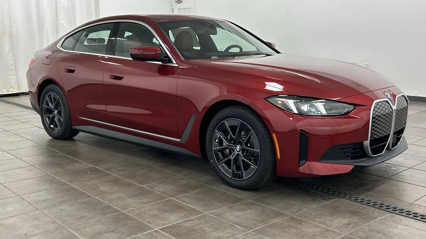2025 BMW i4 WBY43HD03SFU84021