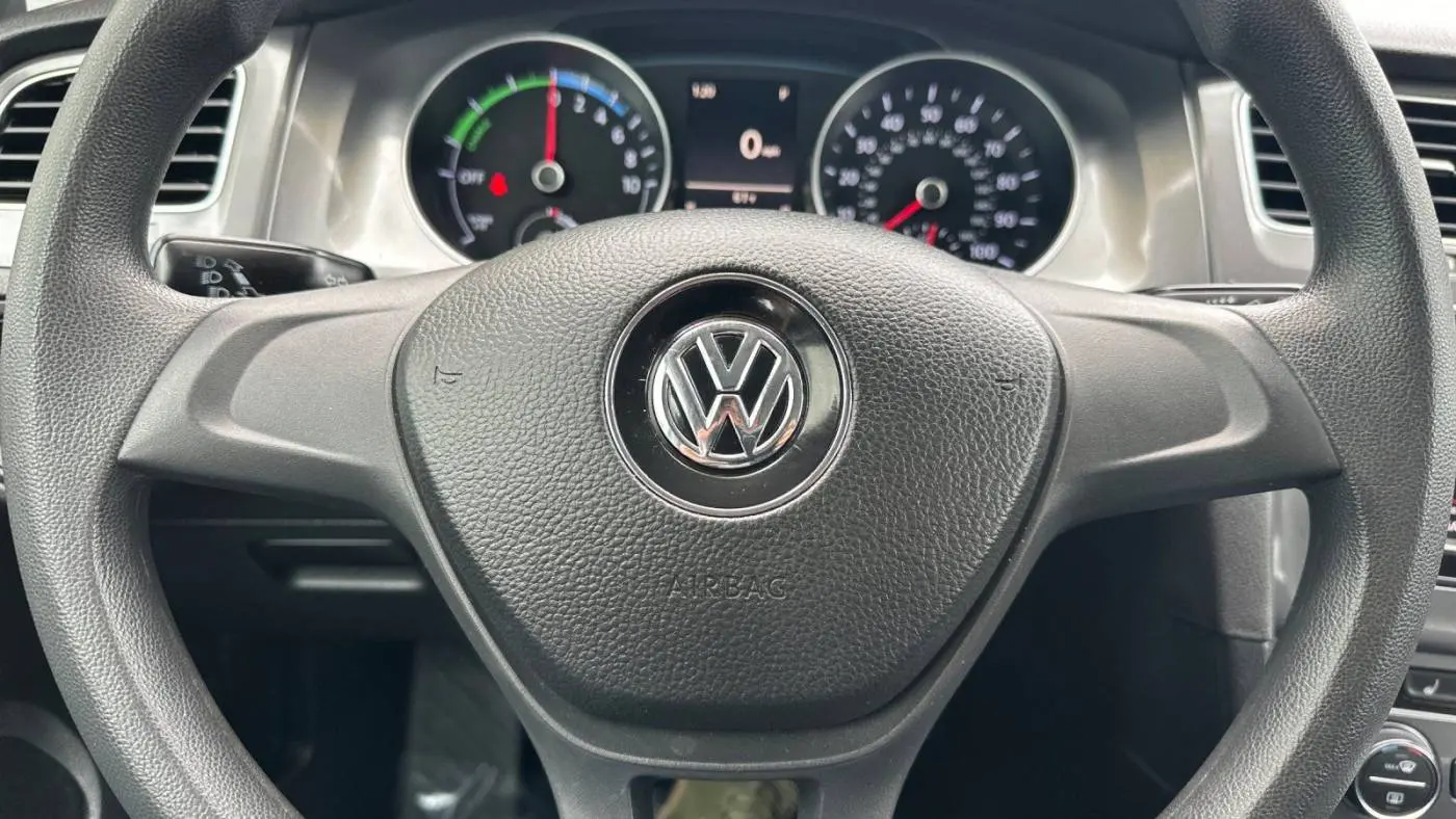 2016 Volkswagen e-Golf WVWKP7AU5GW911818