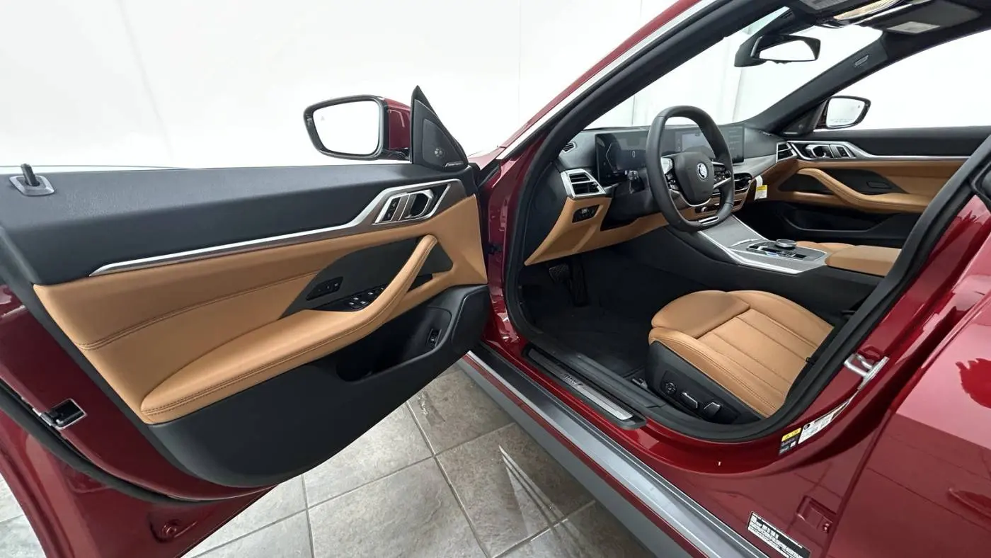 2025 BMW i4 WBY43HD03SFU84021